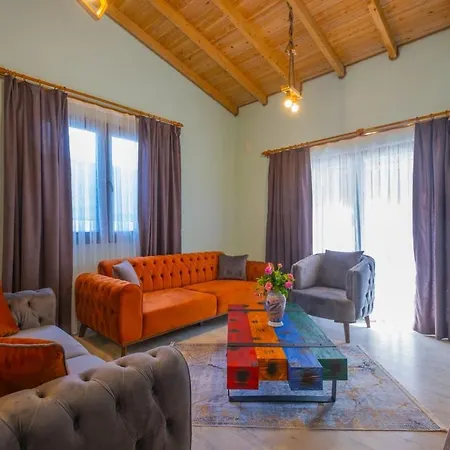 Vilă Ozbi-conservative In Camkoy For 4 Person Fethiye