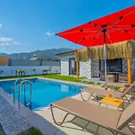 Villa Ozbi-conservative In Camkoy For 4 Person