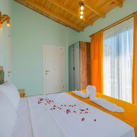 Ozbi-conservative In Camkoy For 4 Person