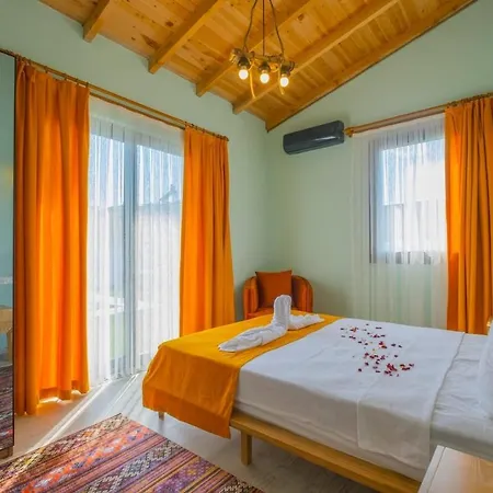 Ozbi-conservative In Camkoy For 4 Person 빌라 *