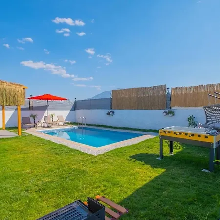 Villa Ozbi-conservative In Camkoy For 4 Person