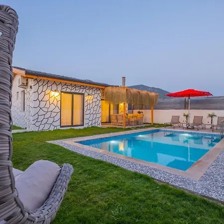Ozbi-conservative In Camkoy For 4 Person Villa