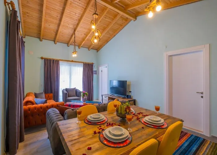 Ozbi-conservative In Camkoy For 4 Person Fethiye