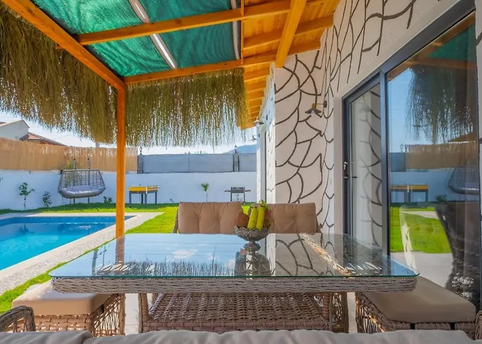 Ozbi-conservative In Camkoy For 4 Person Villa *