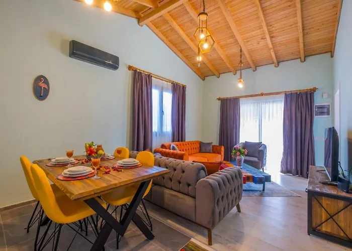 Ozbi-conservative In Camkoy For 4 Person Fethiye