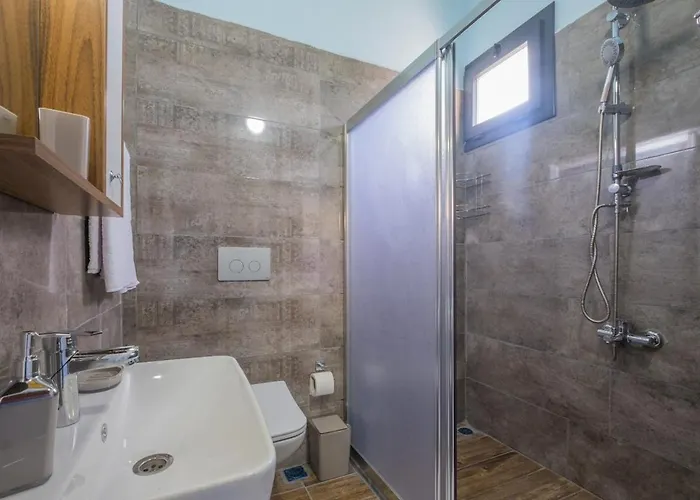 Ozbi-conservative In Camkoy For 4 Person Villa