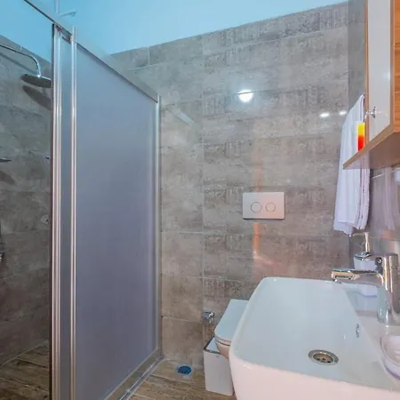 Ozbı-conservative In çamkoy For 4 Person Villa *