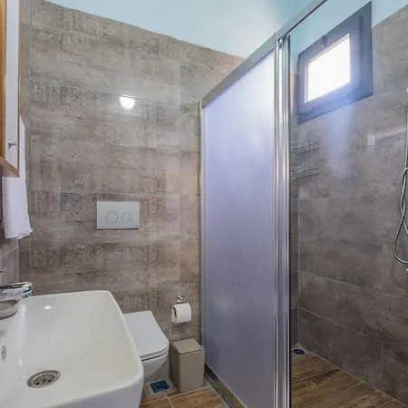 Ozbı-conservative In çamkoy For 4 Person Villa